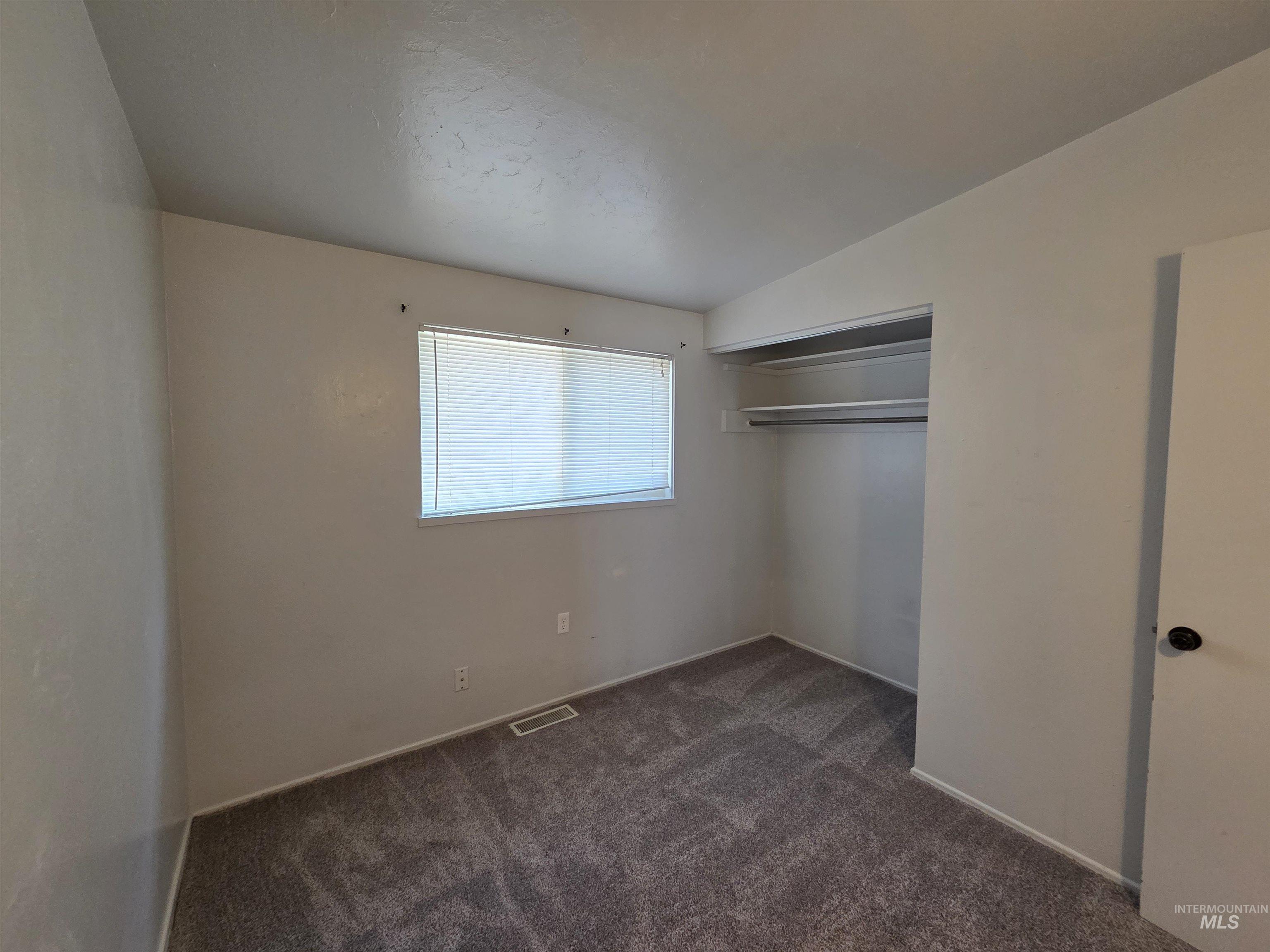 property viewer photo 9