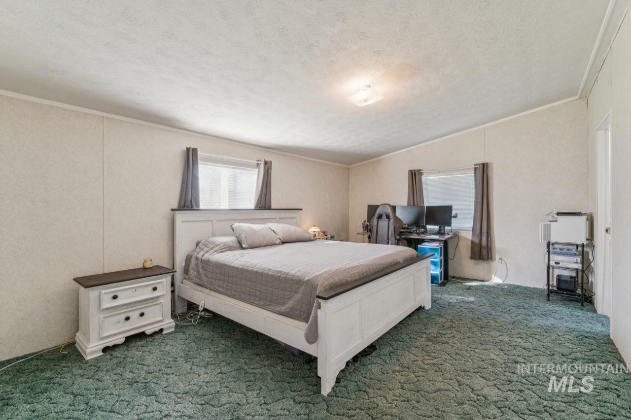 property viewer photo 4