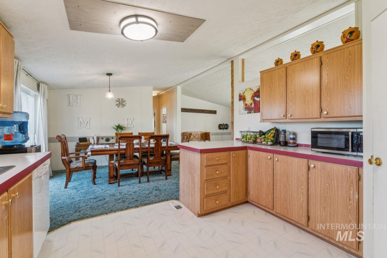 property viewer photo 7