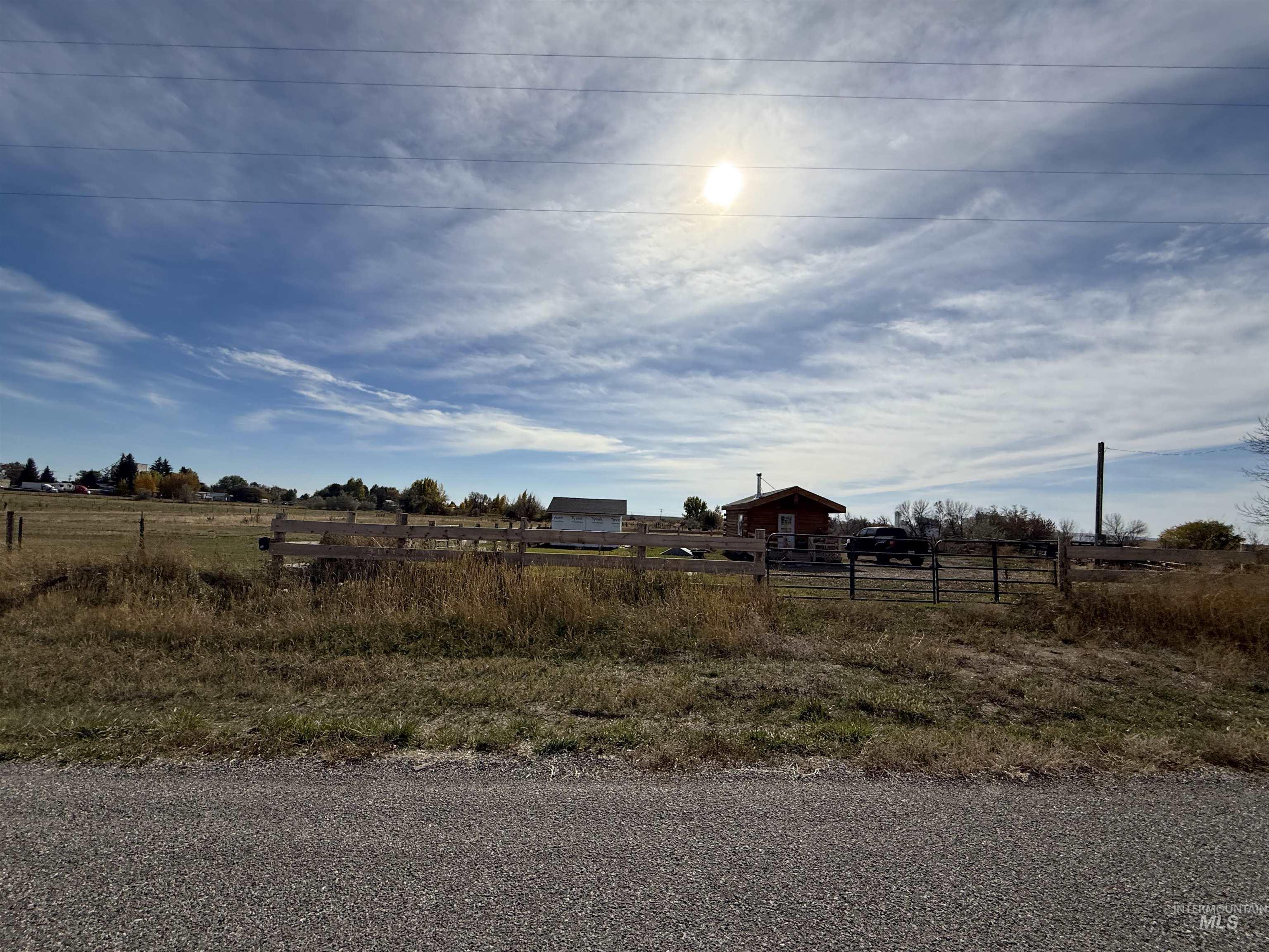 main property photo 15