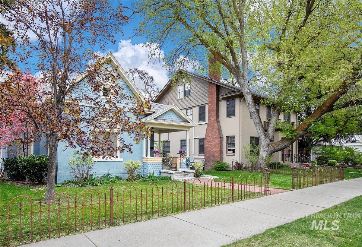 main property photo 31