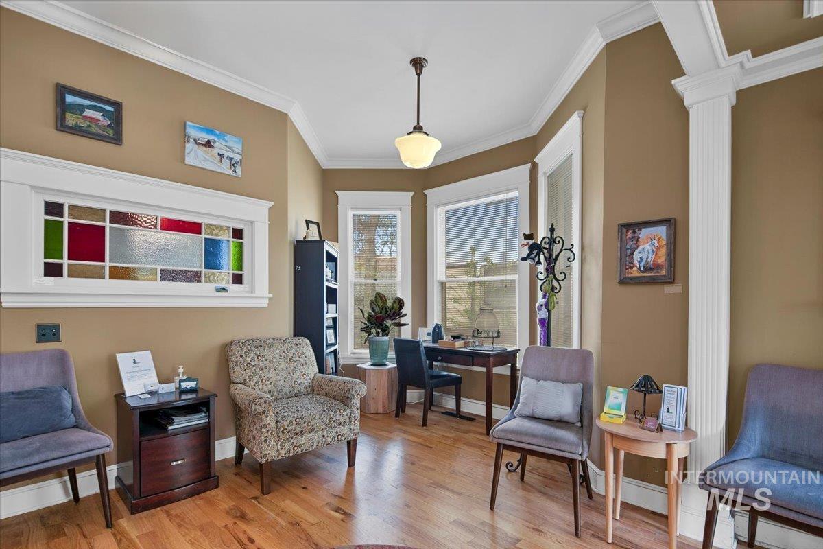 main property photo 6