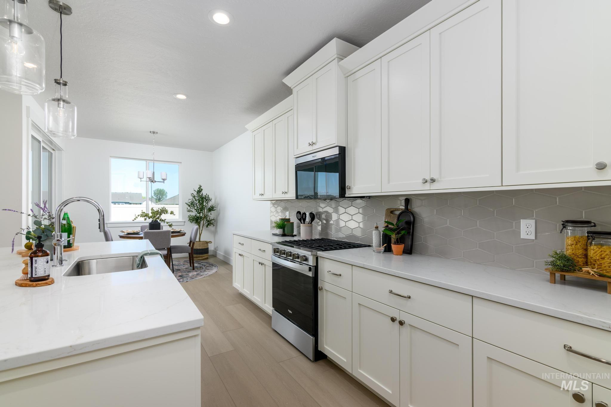property viewer photo 3