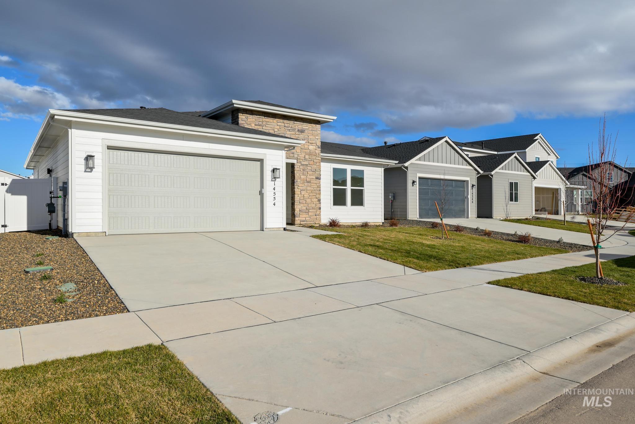 property viewer photo 1