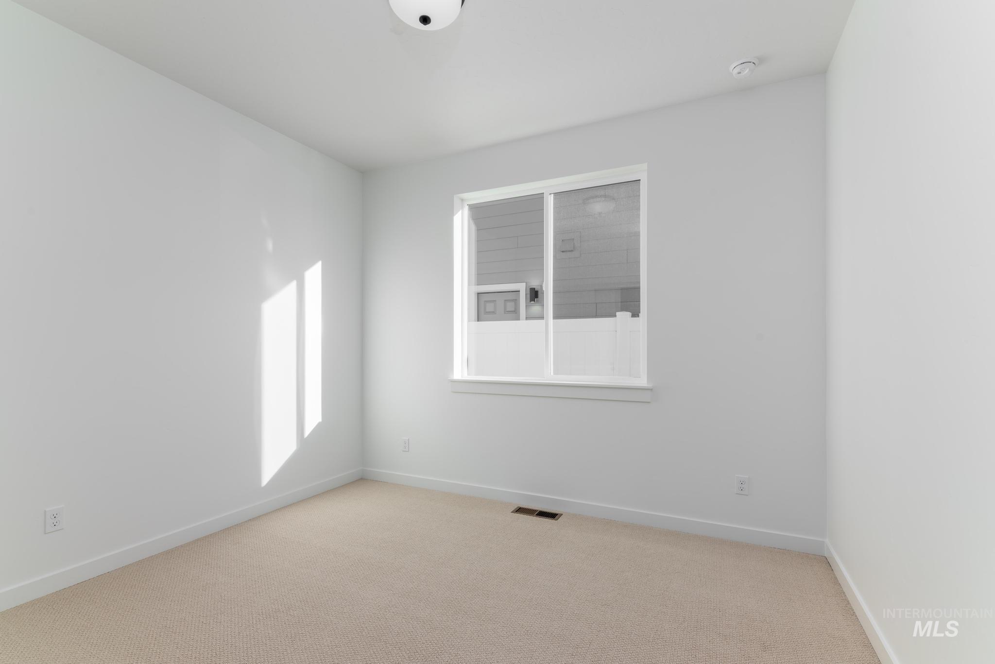 property viewer photo 19