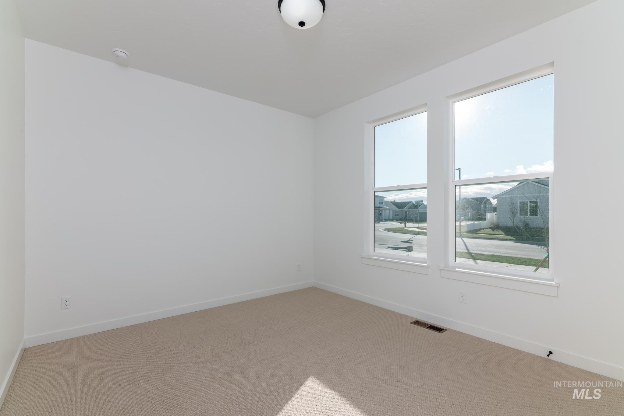 property viewer photo 20