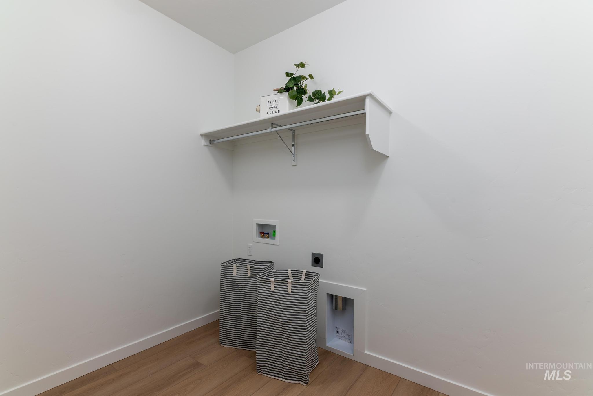 property viewer photo 22