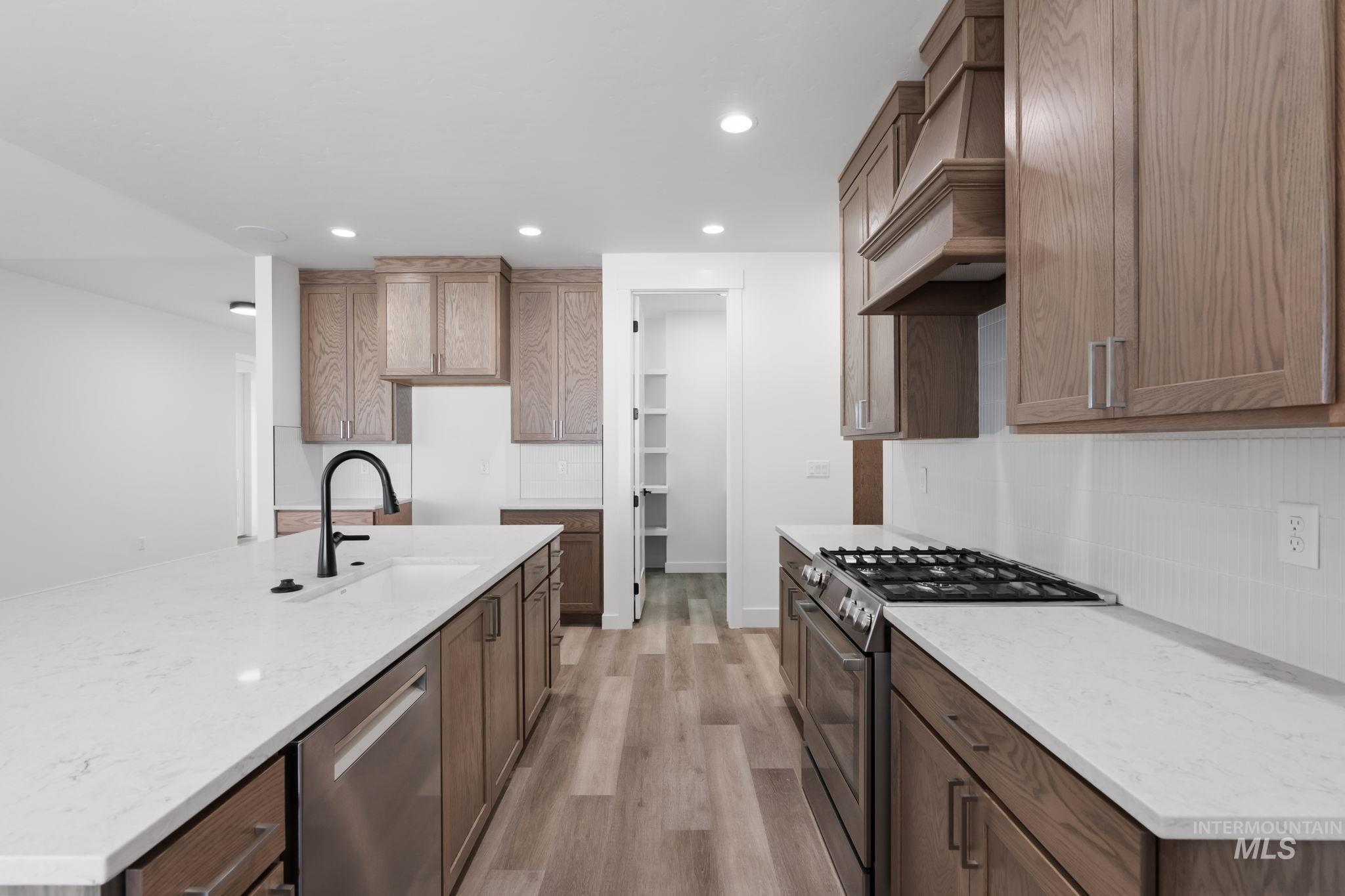 property viewer photo 11