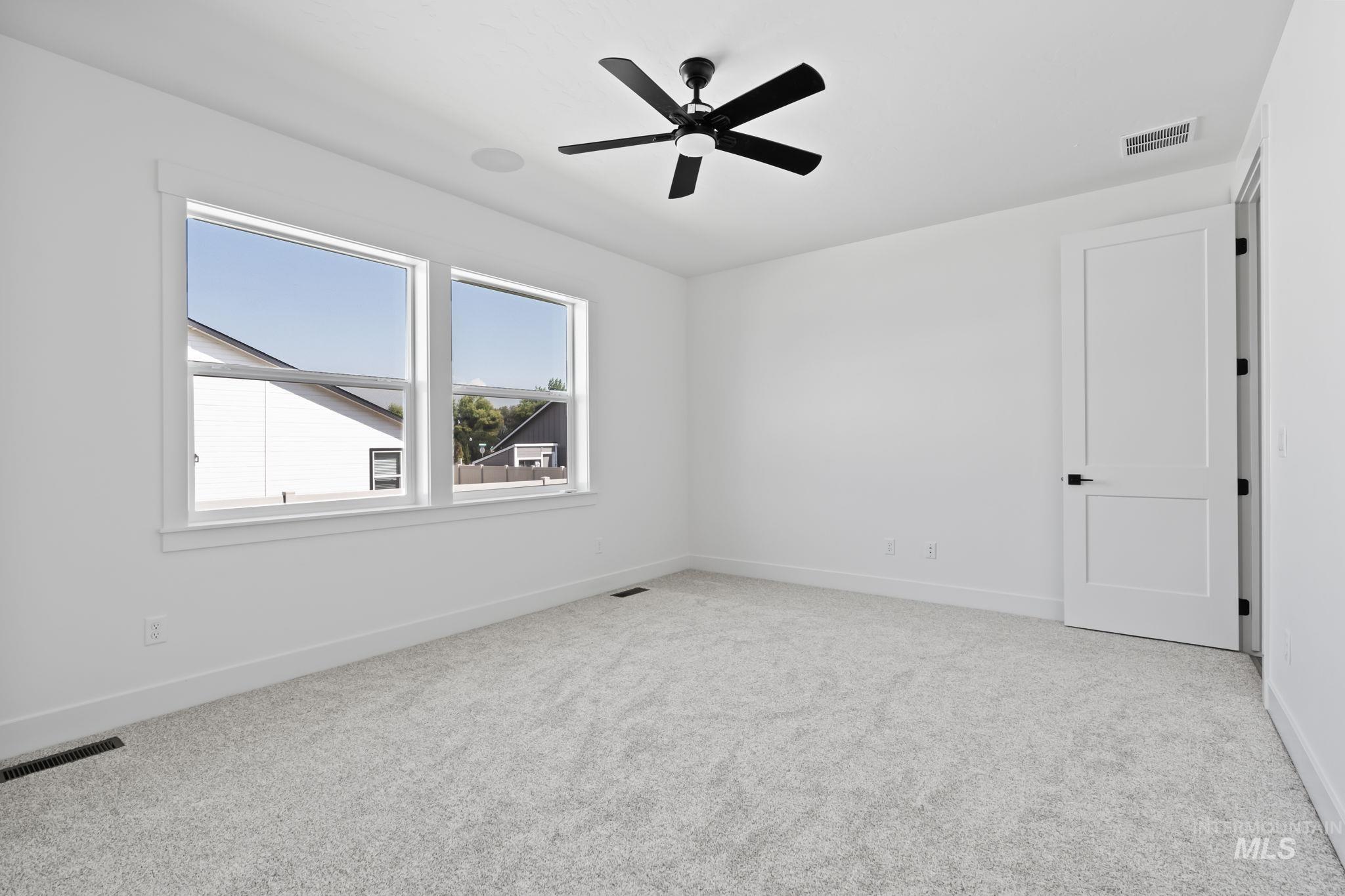 property viewer photo 14
