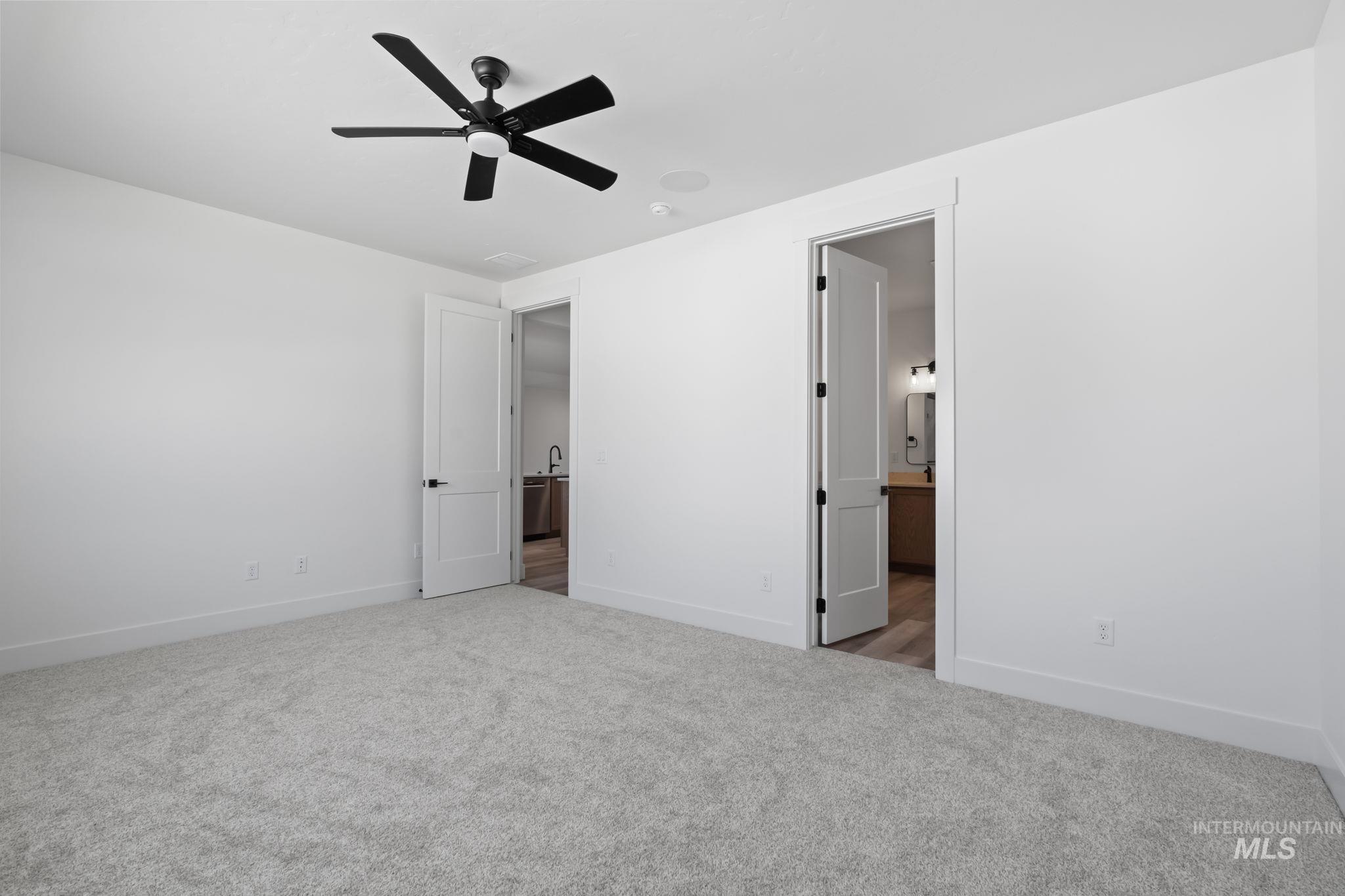 property viewer photo 16