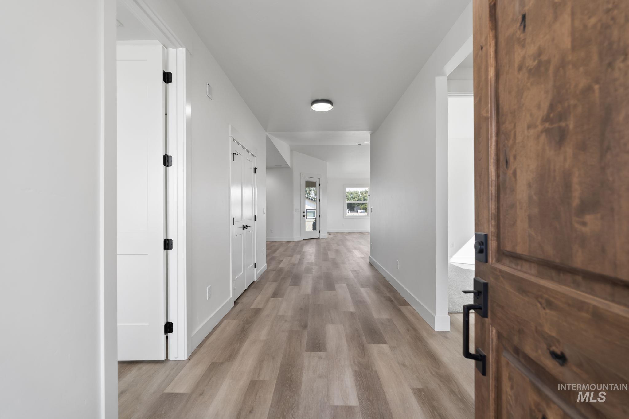 property viewer photo 2