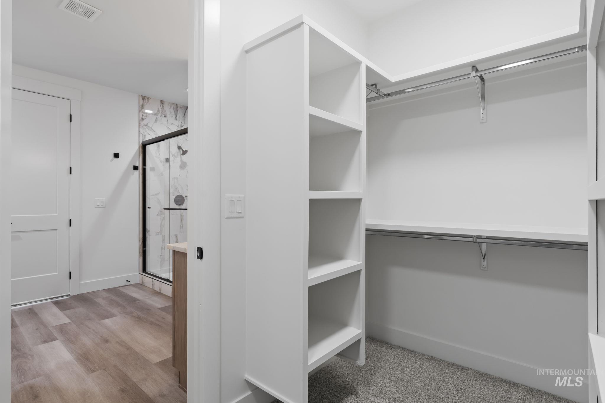 property viewer photo 22