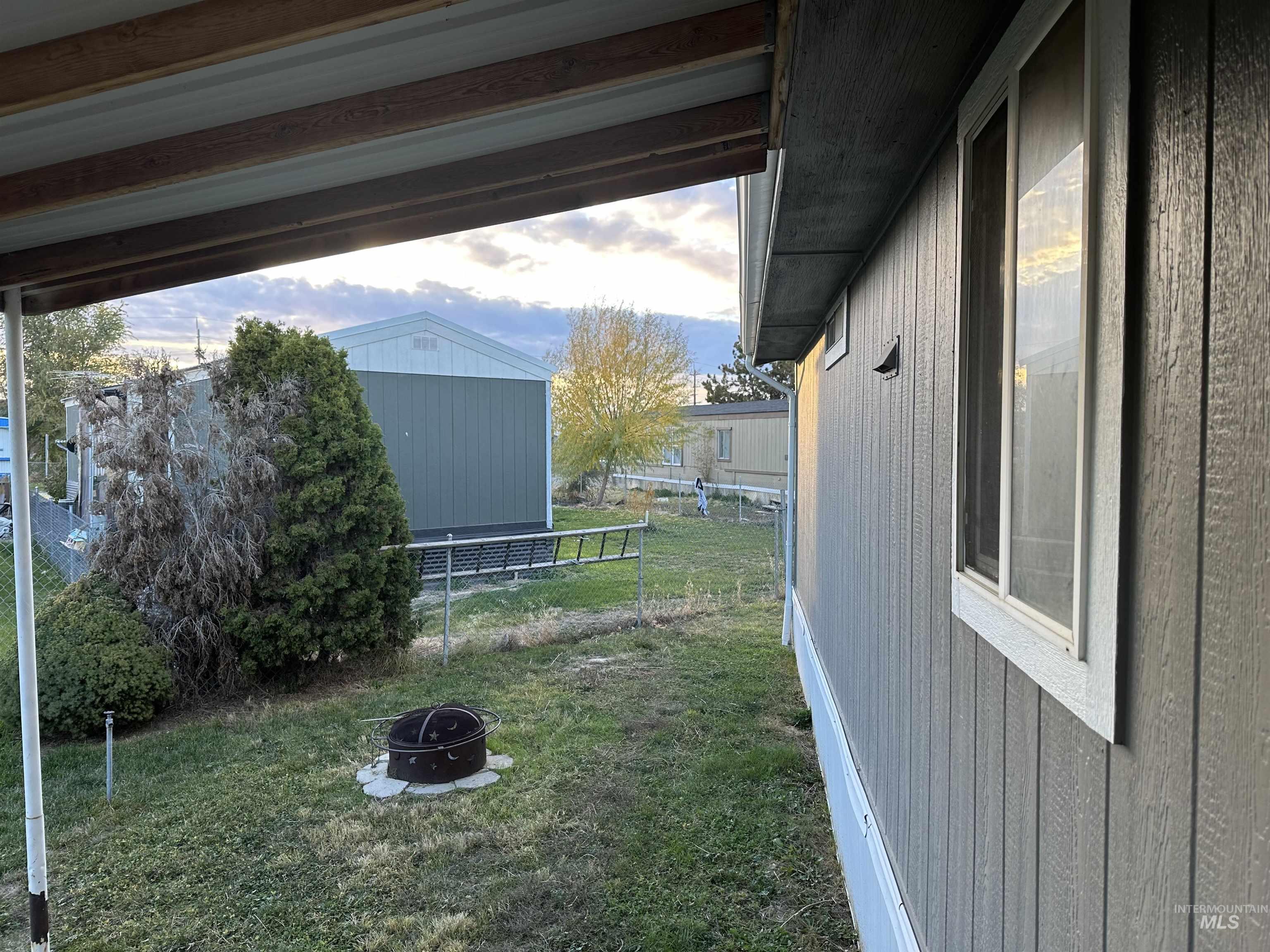 property viewer photo 13