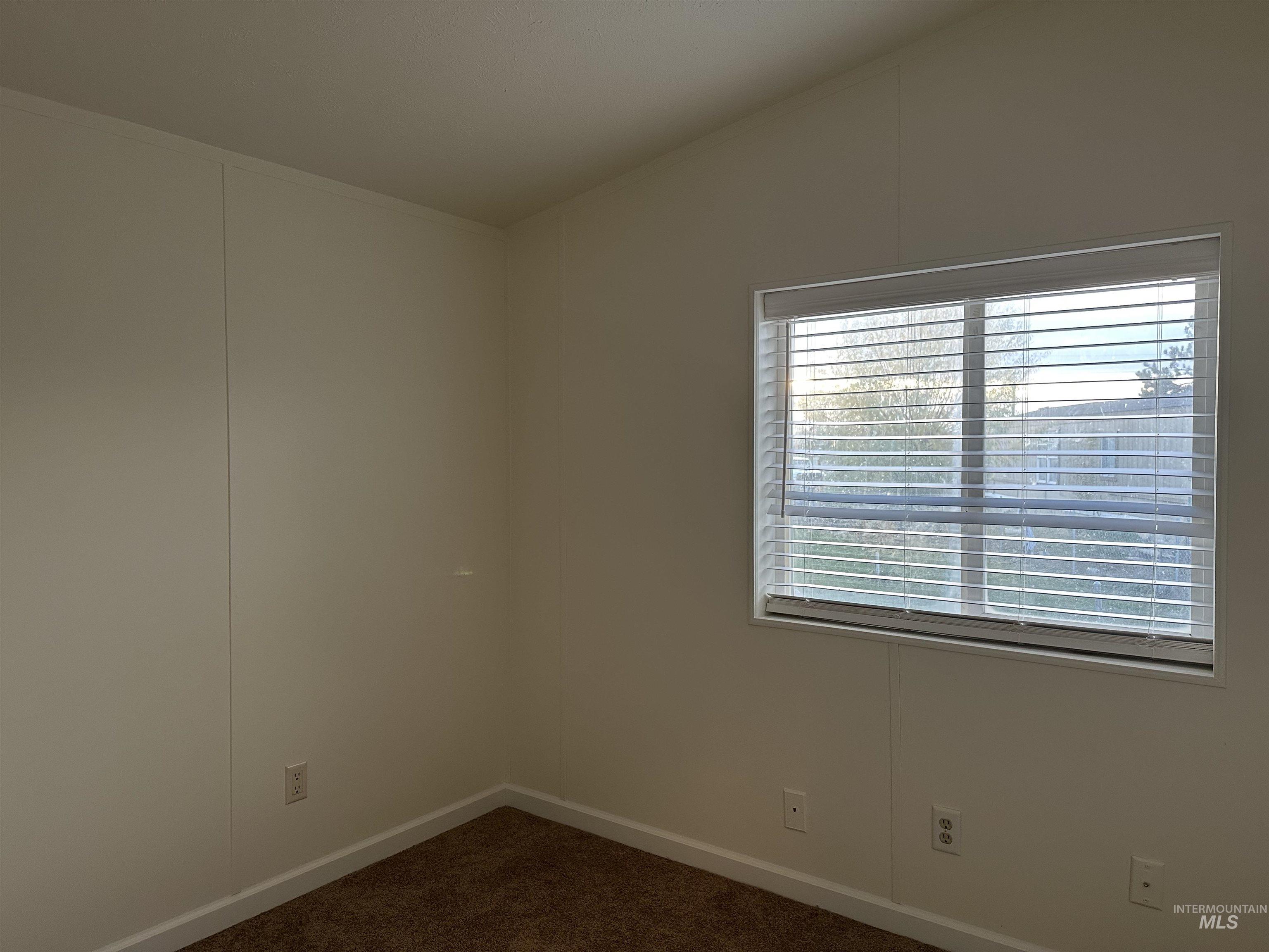 property viewer photo 8