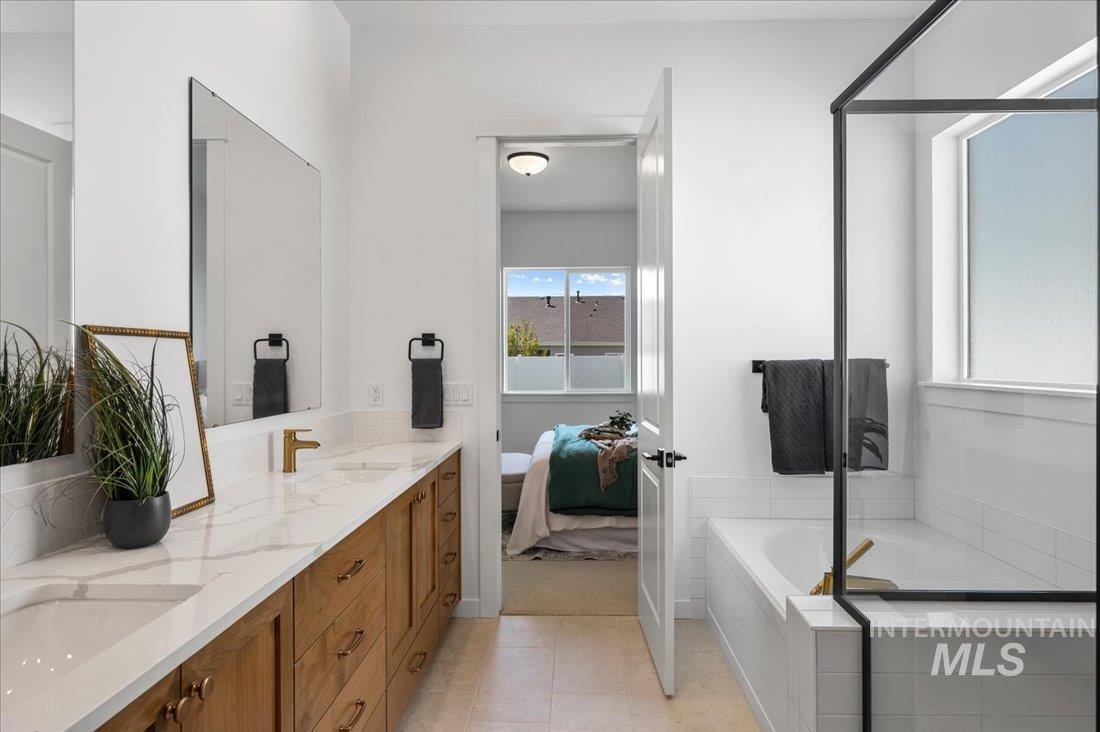 property viewer photo 18