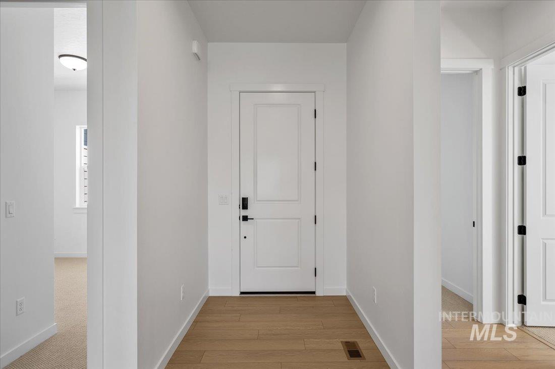 property viewer photo 2