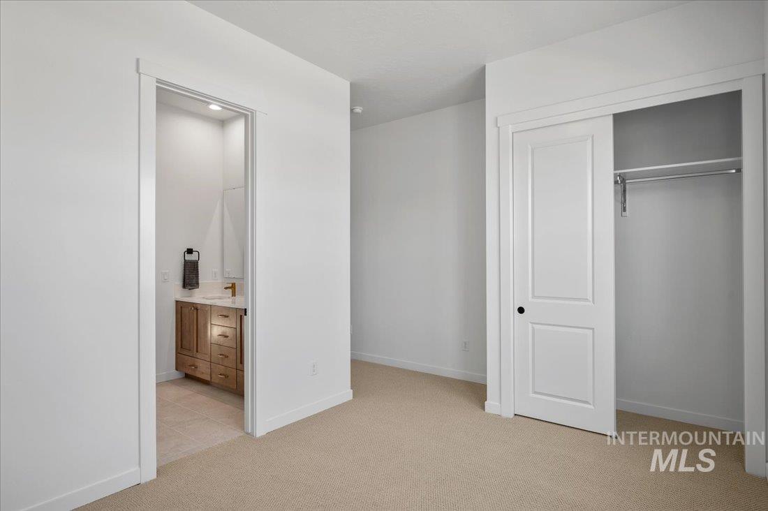 property viewer photo 24