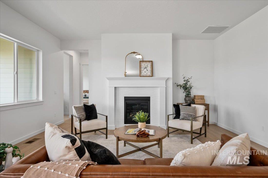 property viewer photo 4