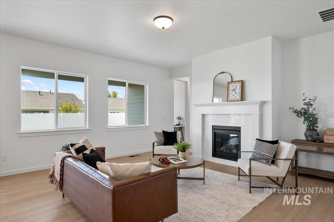 property viewer photo 5