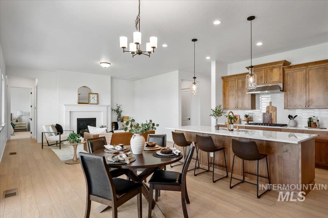 property viewer photo 9
