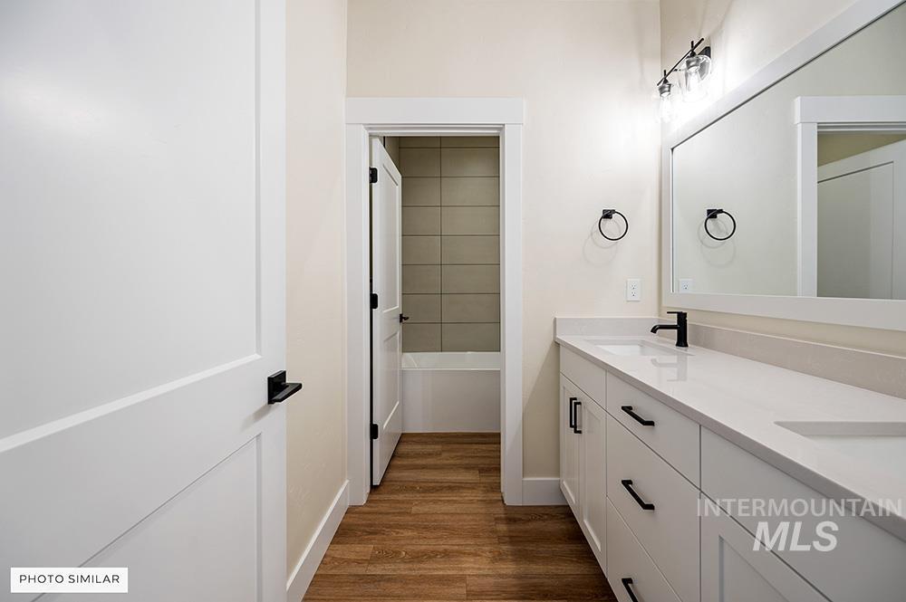 property viewer photo 15