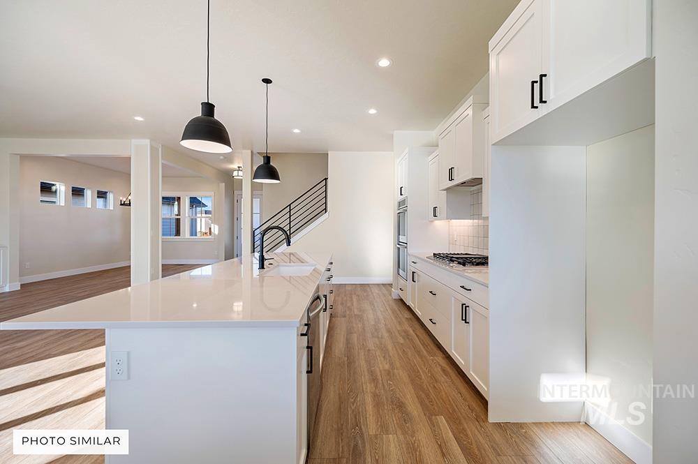 property viewer photo 6