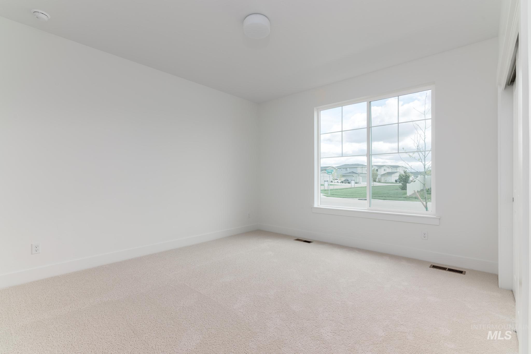 property viewer photo 25