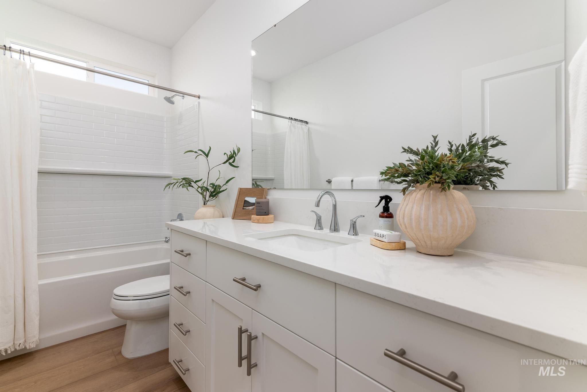 property viewer photo 26