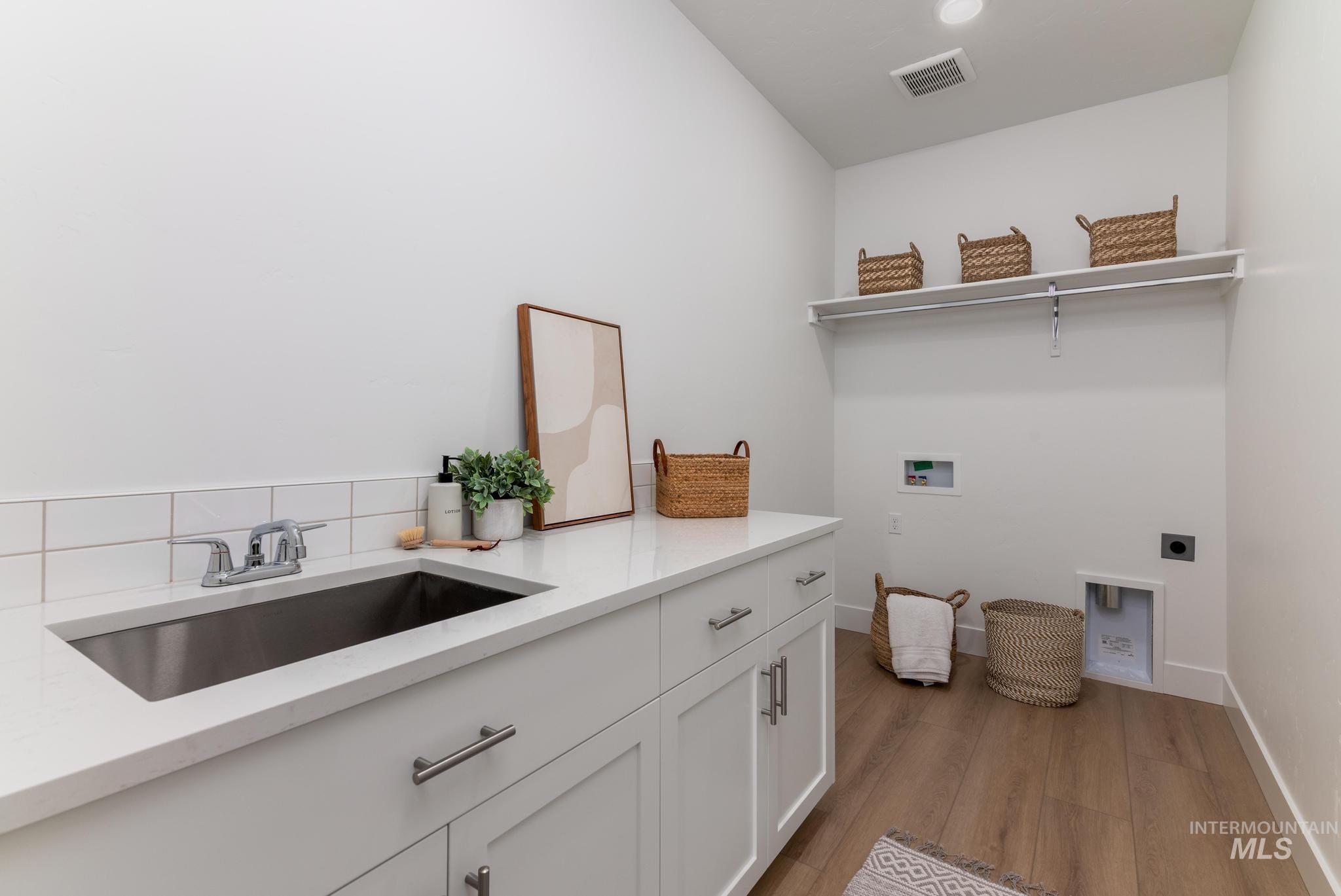 property viewer photo 27