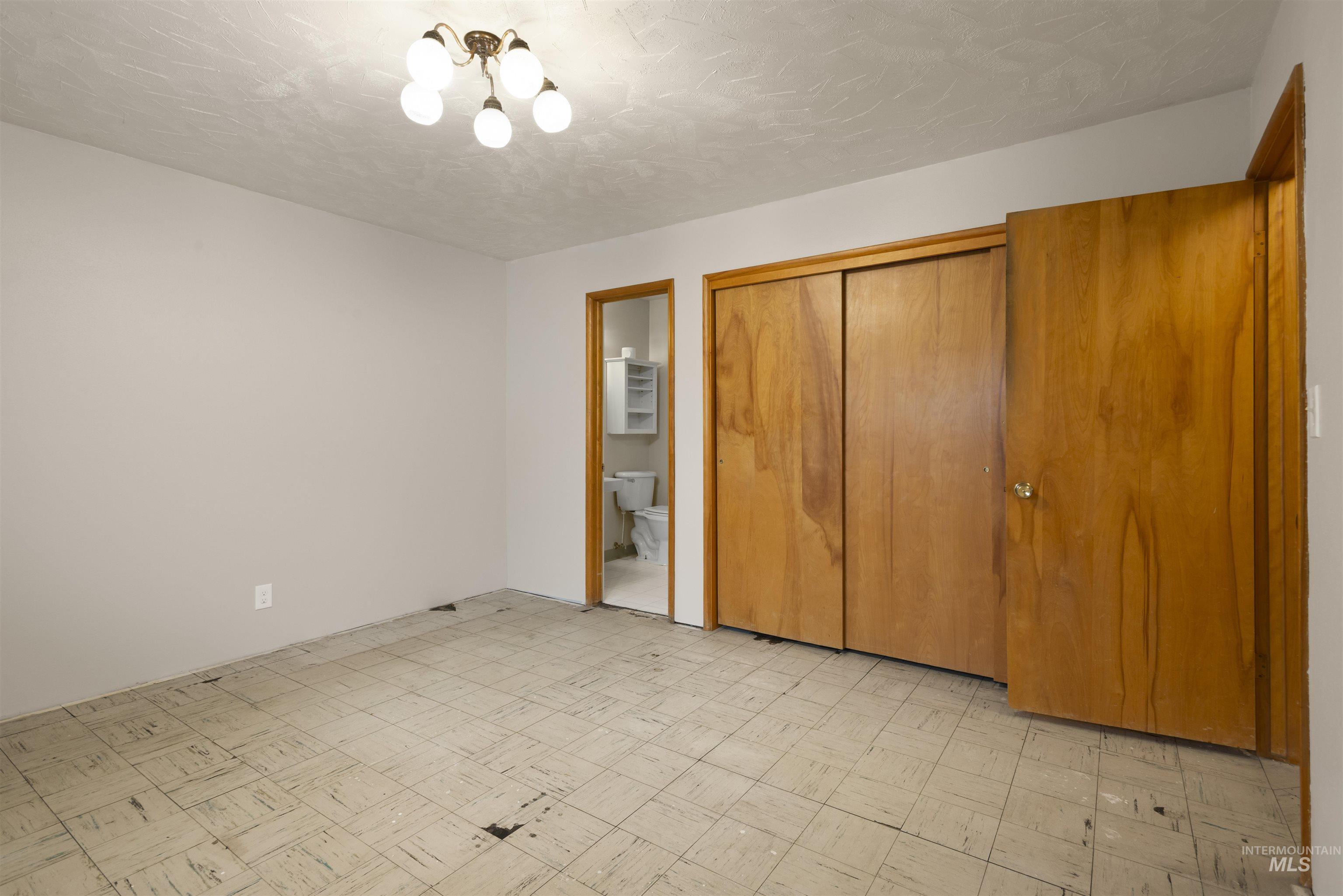 property viewer photo 10