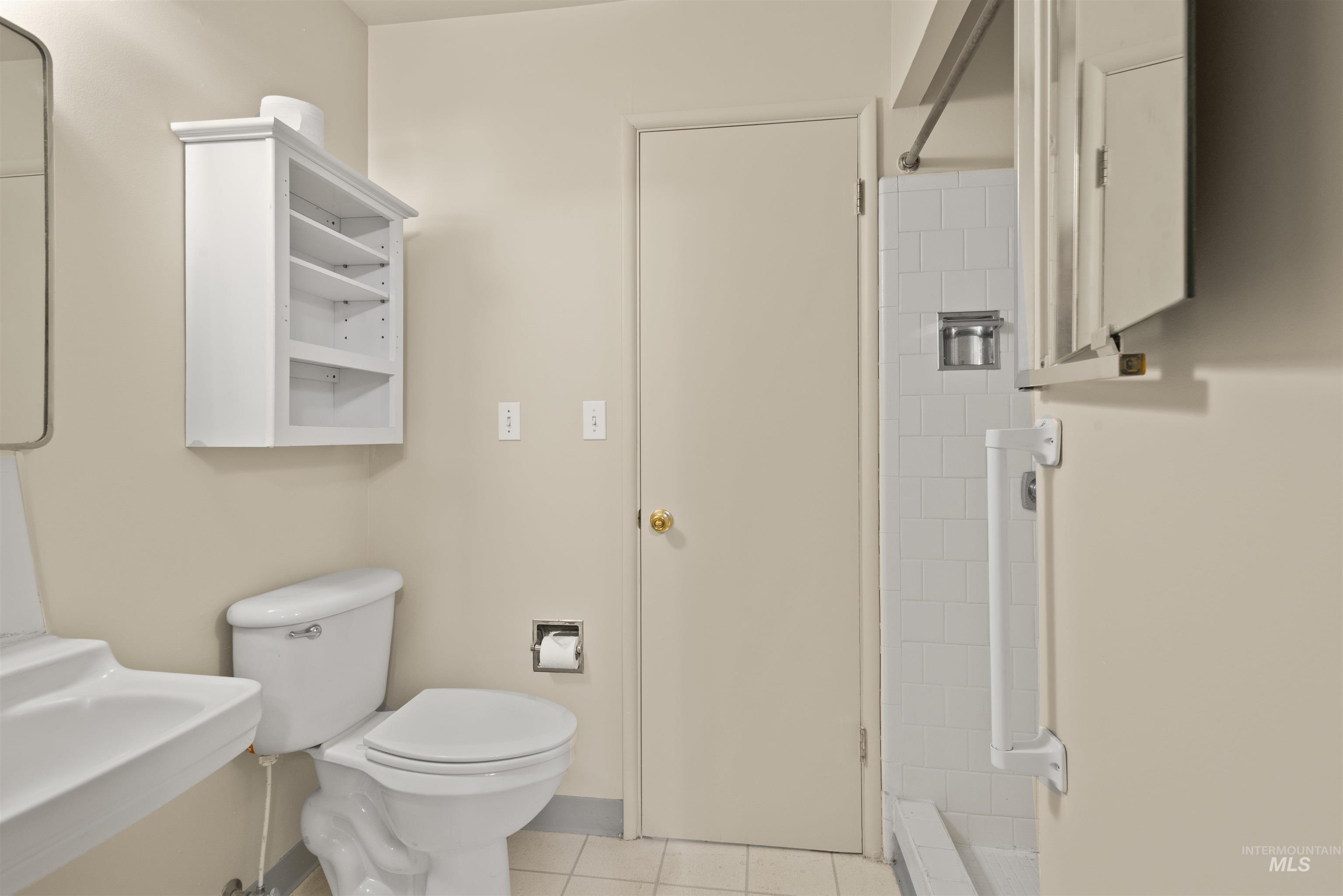 property viewer photo 12