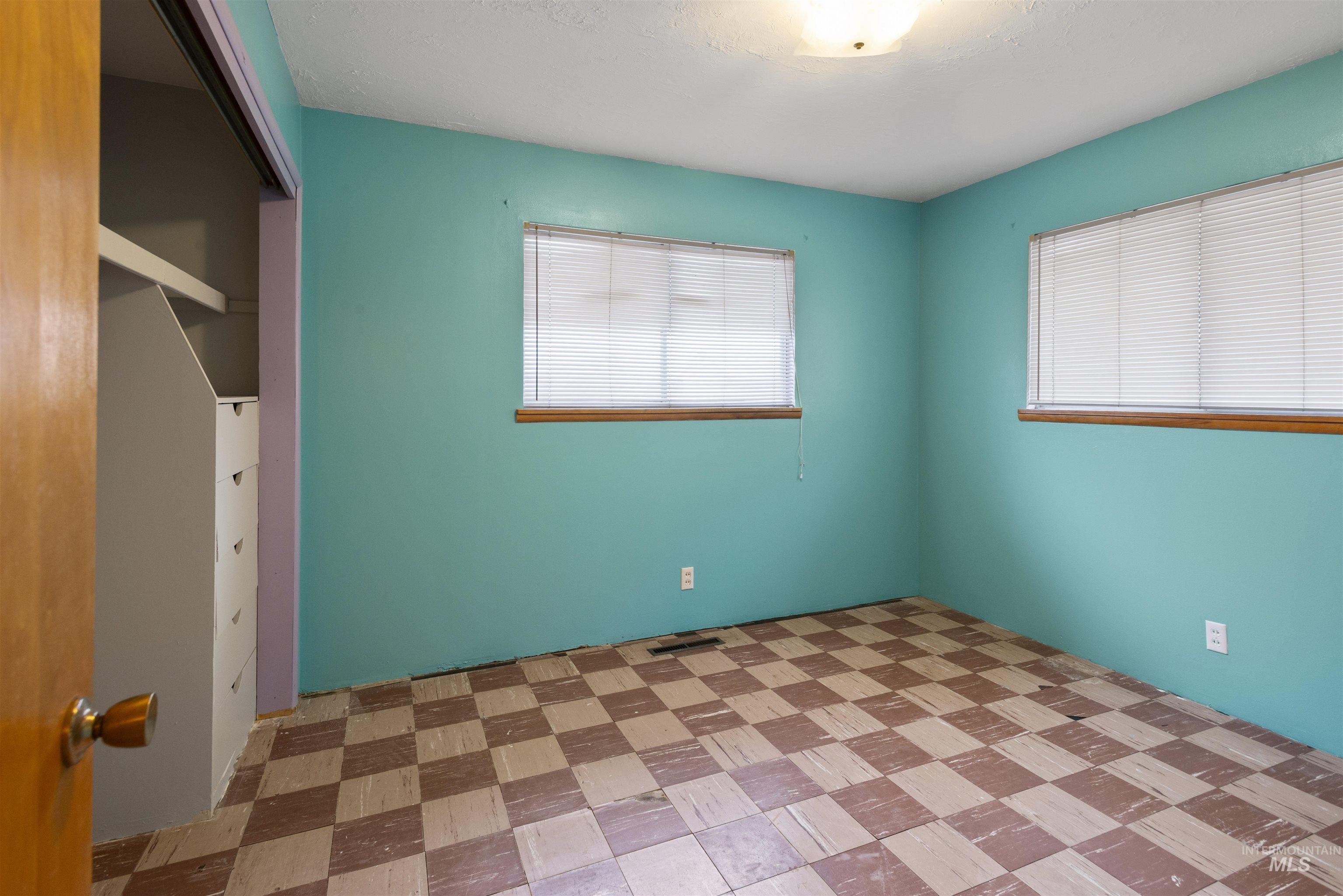 property viewer photo 14