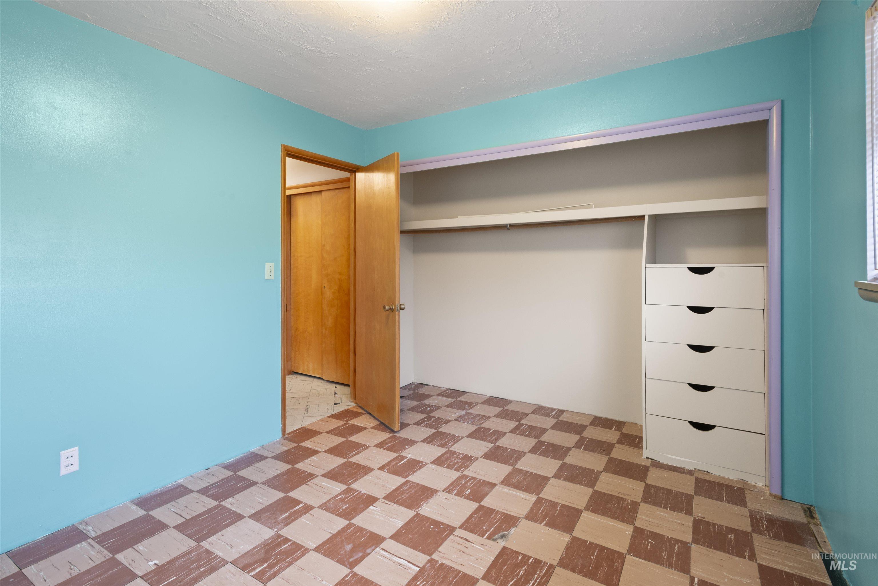 property viewer photo 15