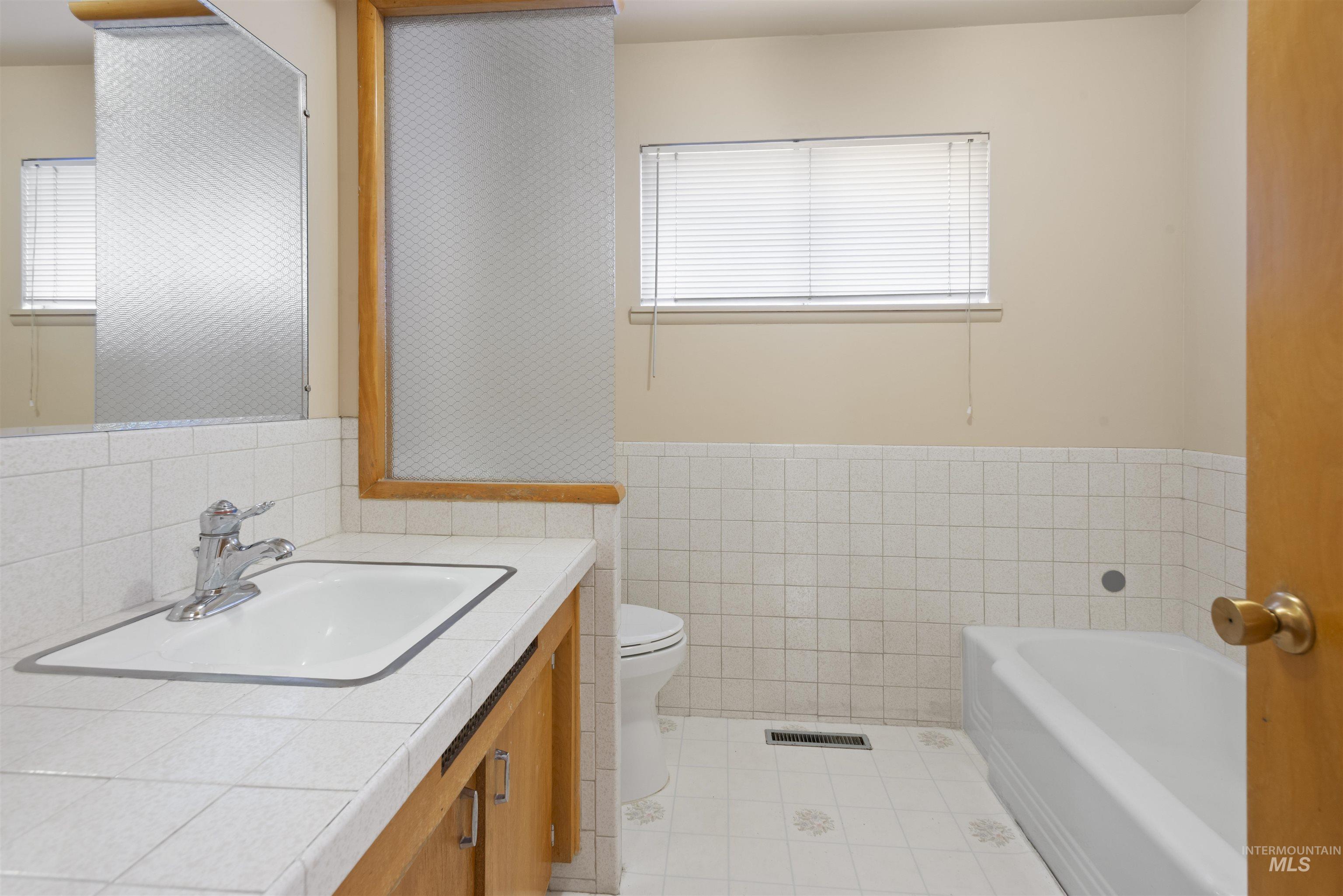 property viewer photo 20