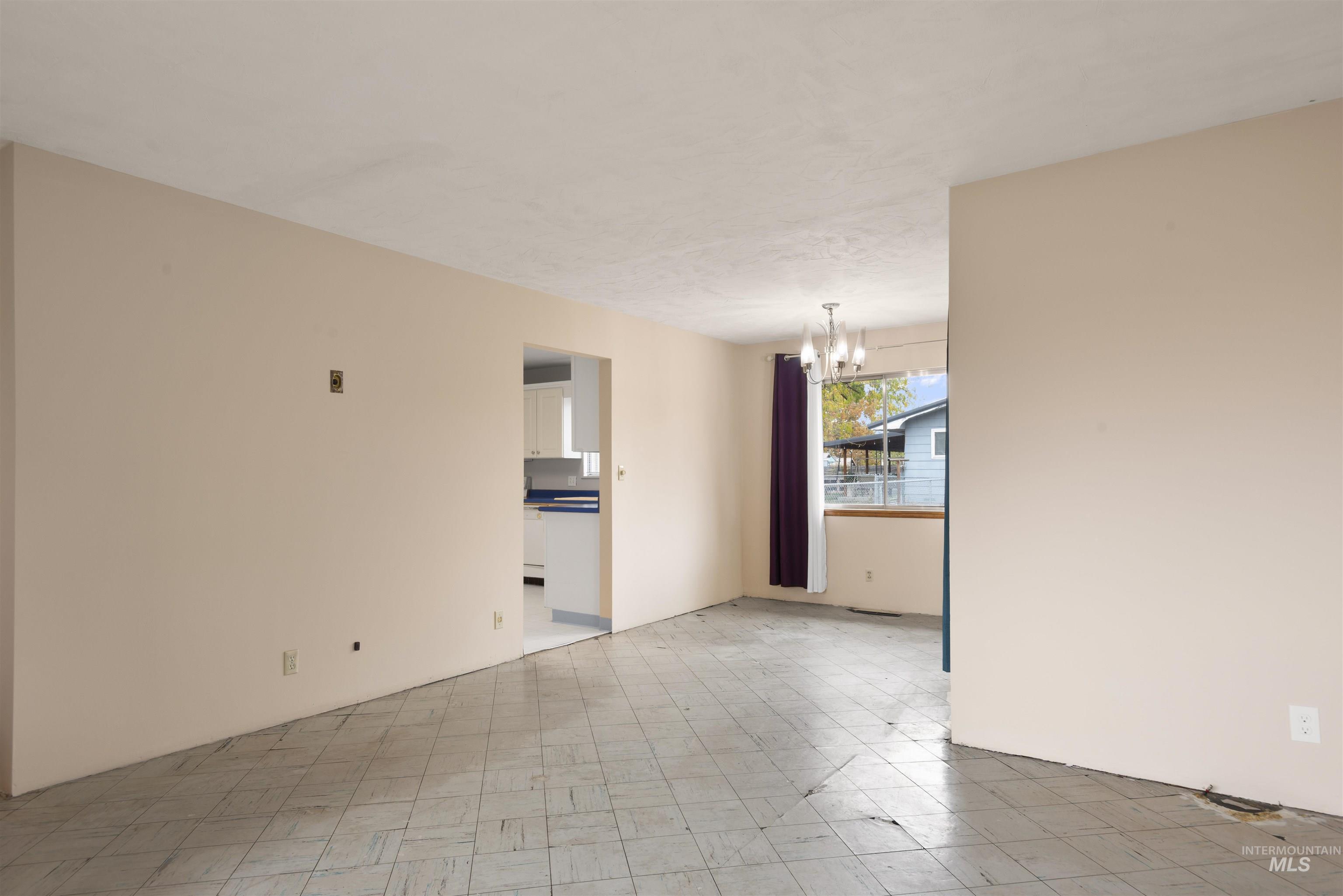 property viewer photo 5