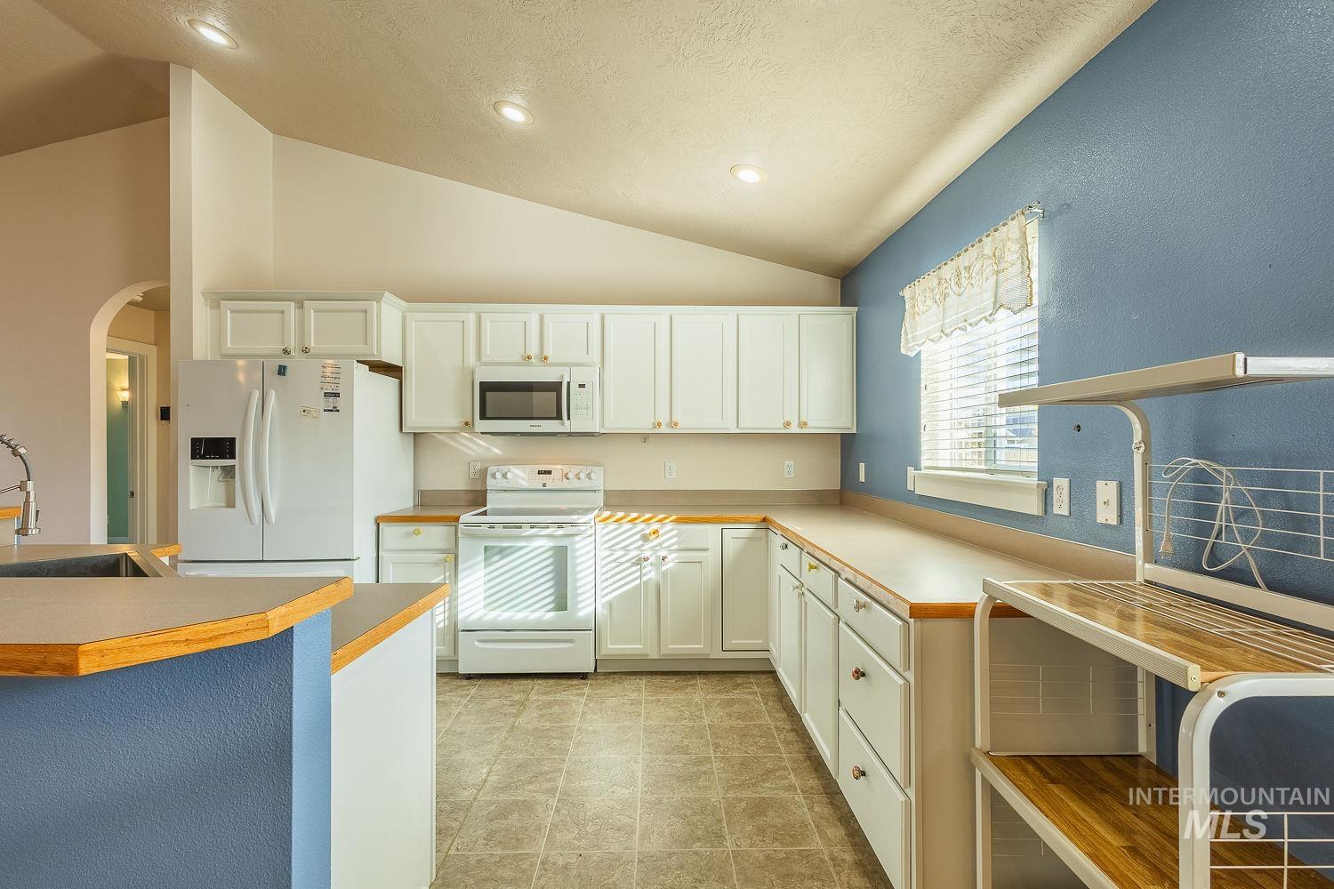 property viewer photo 10