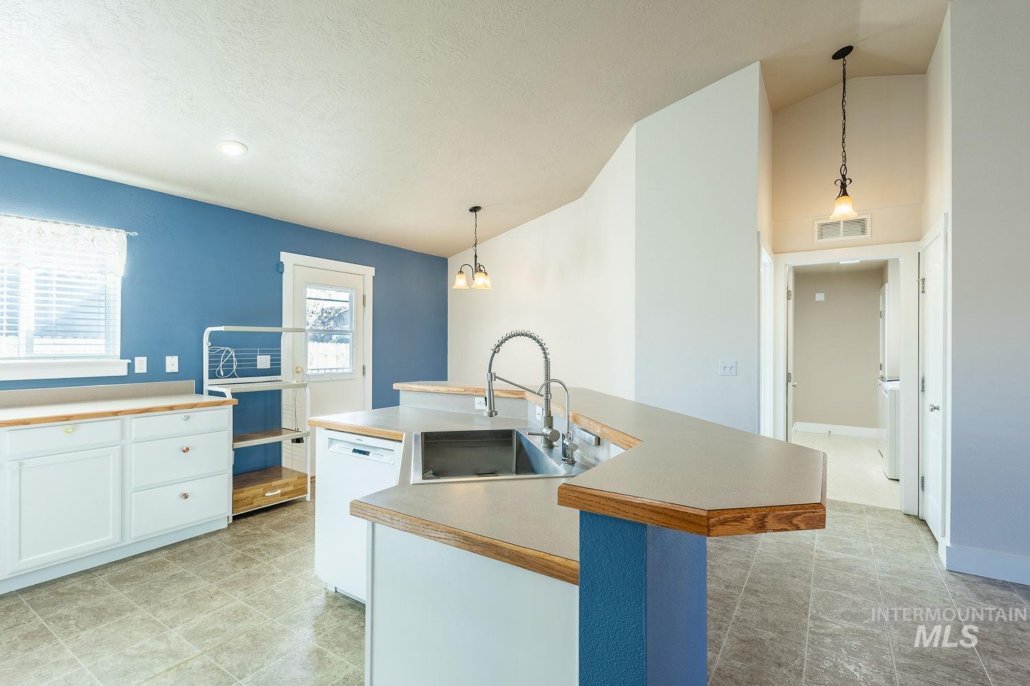 property viewer photo 11