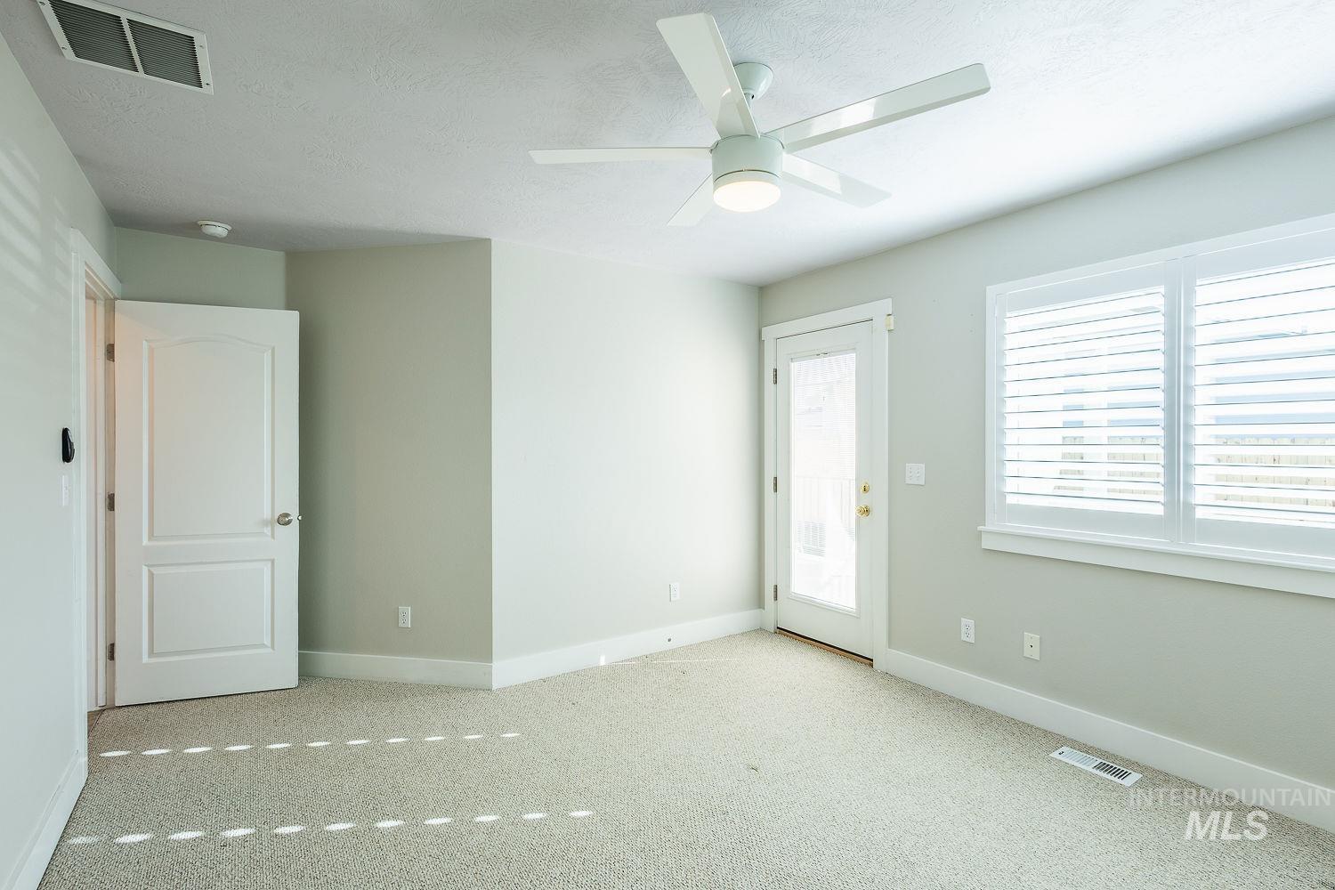 property viewer photo 14