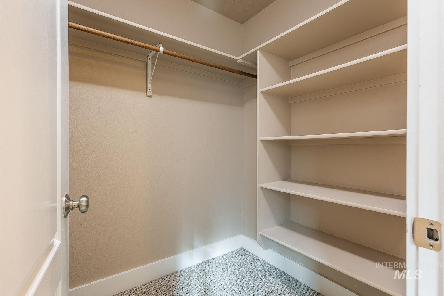 property viewer photo 19