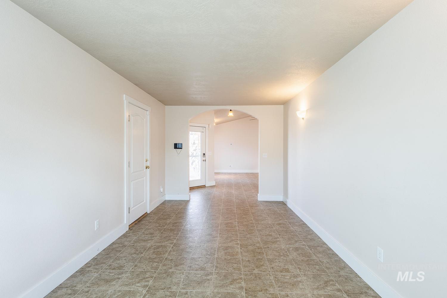 property viewer photo 30