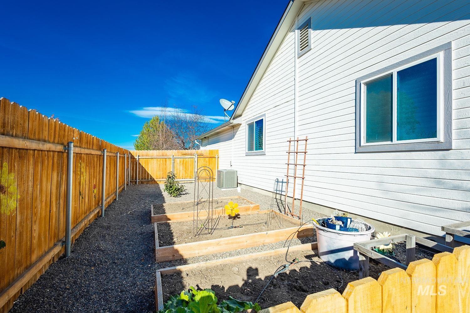property viewer photo 34