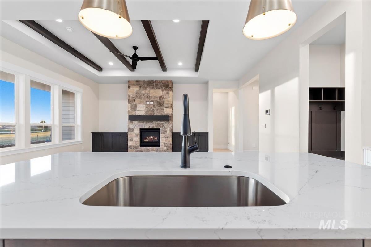 property viewer photo 14
