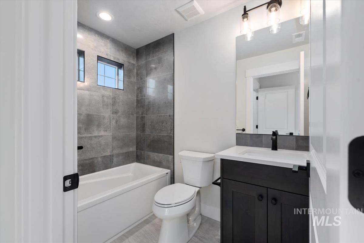 property viewer photo 35