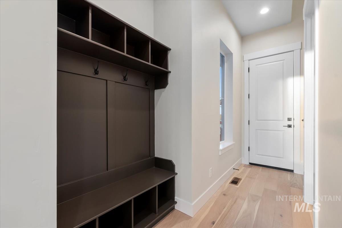 property viewer photo 37