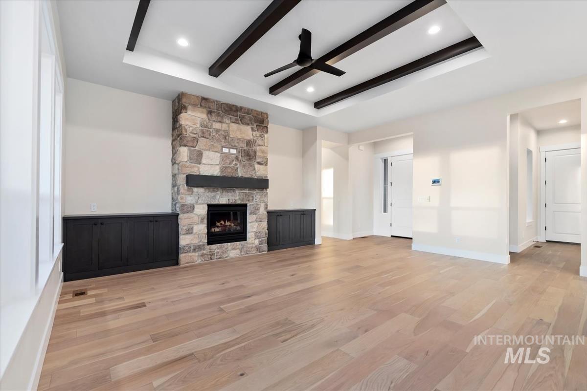 property viewer photo 8
