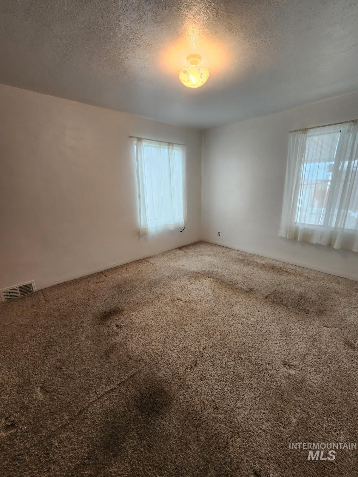 property viewer photo 8