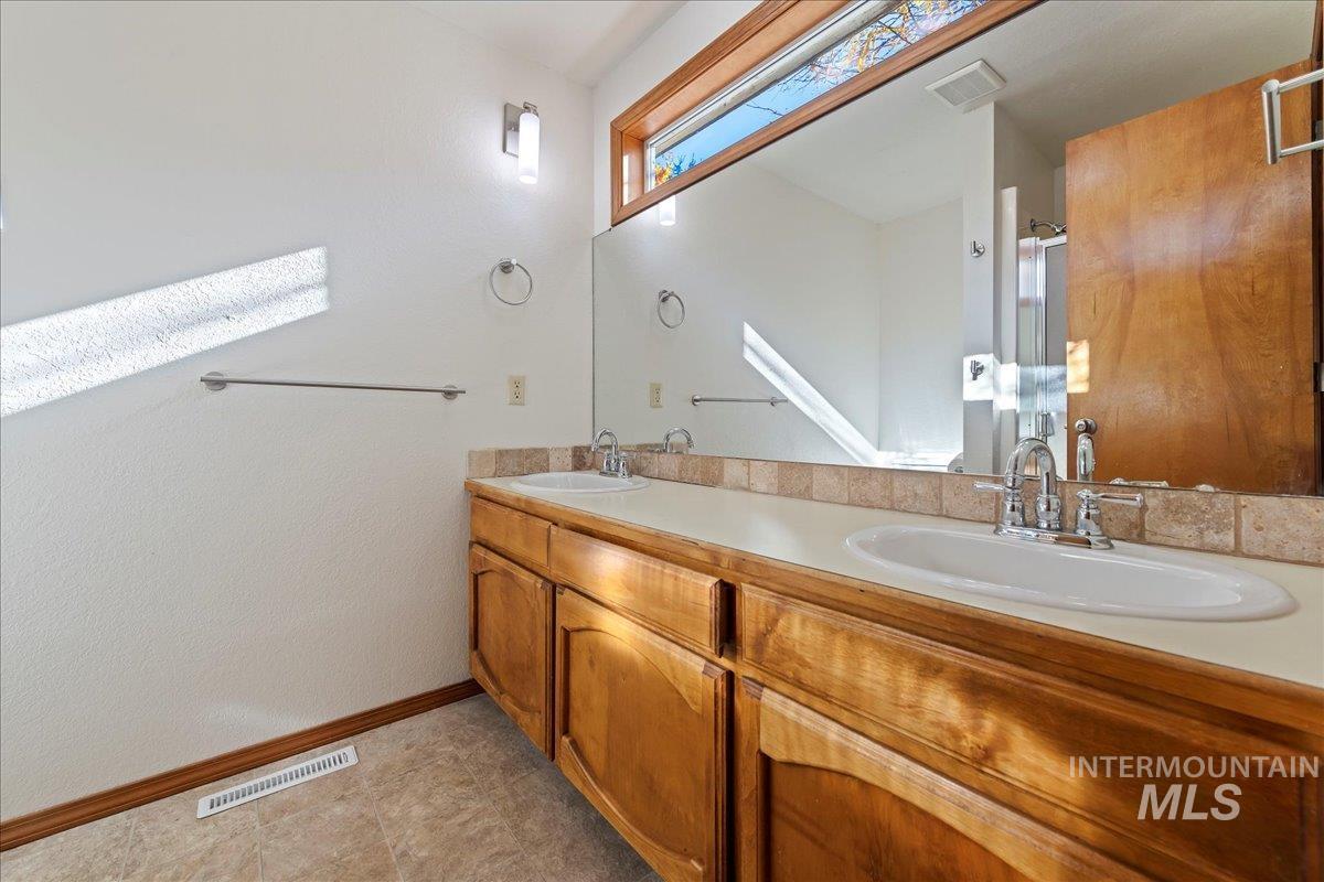 property viewer photo 12