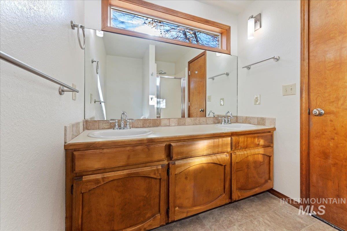 property viewer photo 13
