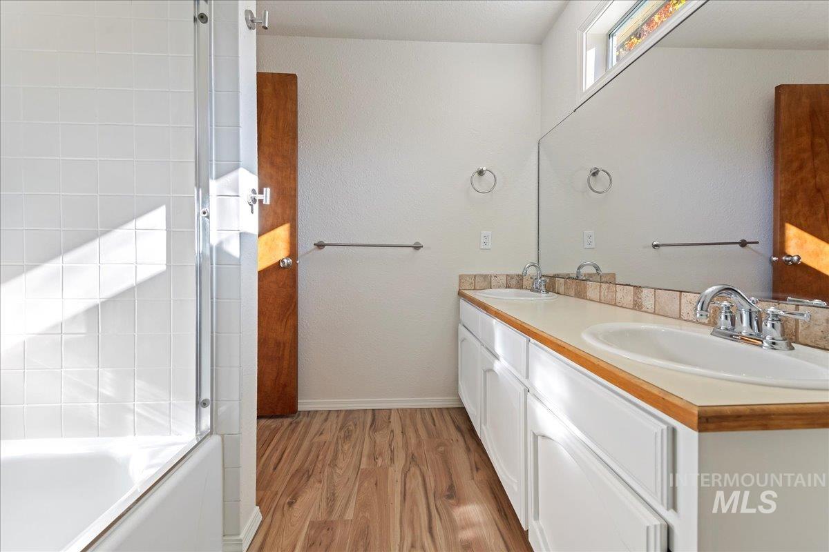 property viewer photo 14