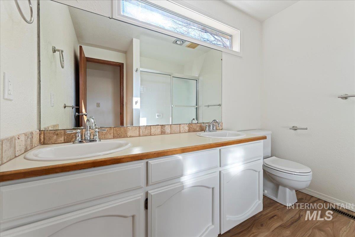 property viewer photo 15